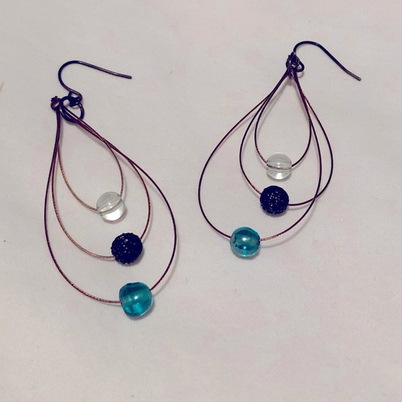 Bundle - 3 pairs of dangly earrings - Picture 2 of 4